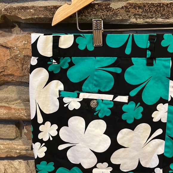 Royal & Awesome Golf Shamrock Stretch Cotton Flat Front Shorts - Picture 6 of 9